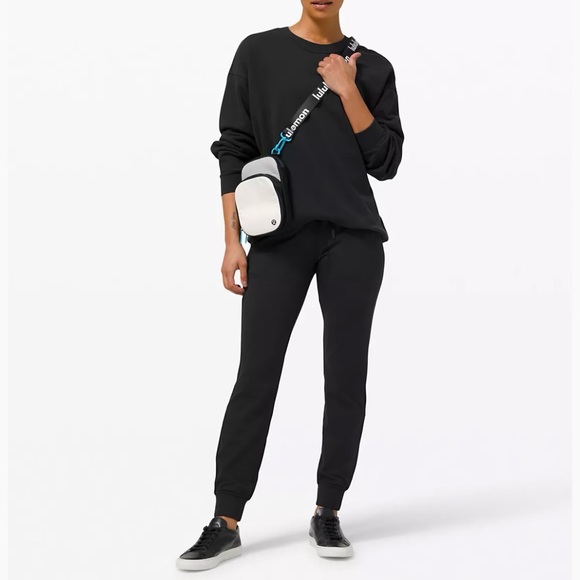 Ready to Rulu Slim-Fit
High-Rise Jogger
Full Length - Picture 5 of 5